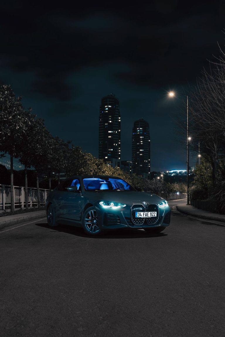 BMW i4: Elektrikle Dans